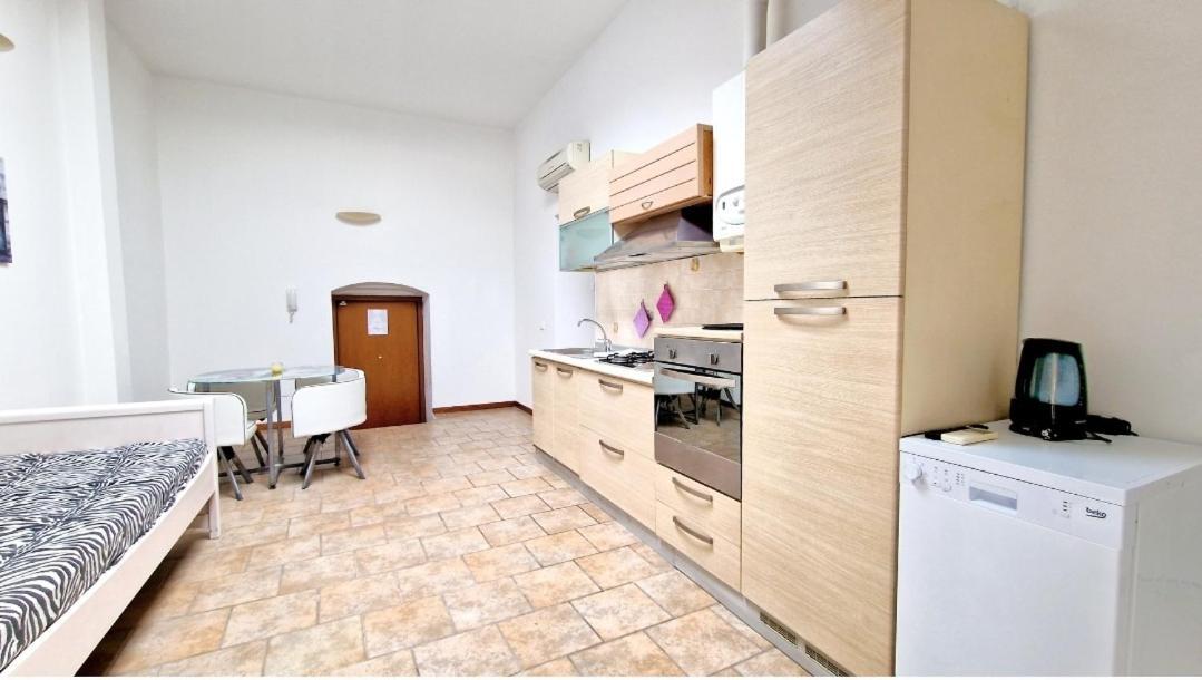 Appartement Bardo House à Bardolino Extérieur photo